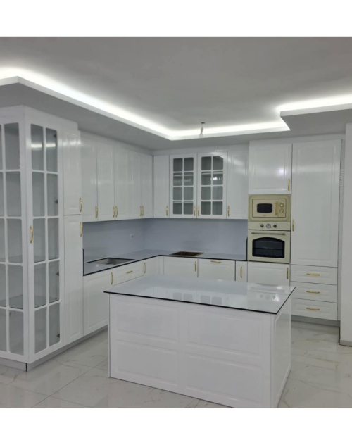 Large Chandelier With 18 Lights